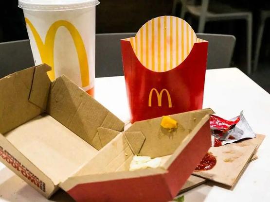 環保組織說“麥當勞包裝紙有毒”？別慌，漢堡還能吃！