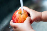 吃一口蘋果能有多少殺蟲劑進嘴