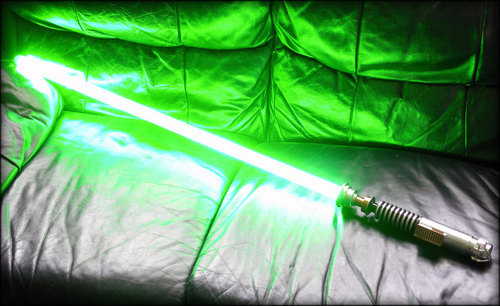 卢克的绿色光剑图片